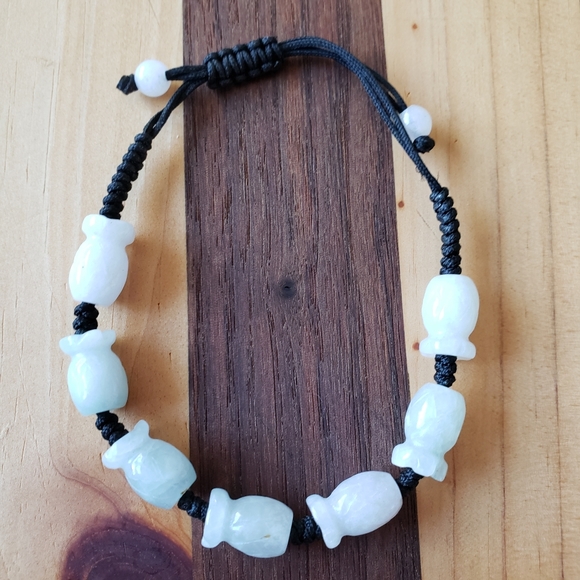 Pineapple adjustable string bracelet - Picture 4 of 5